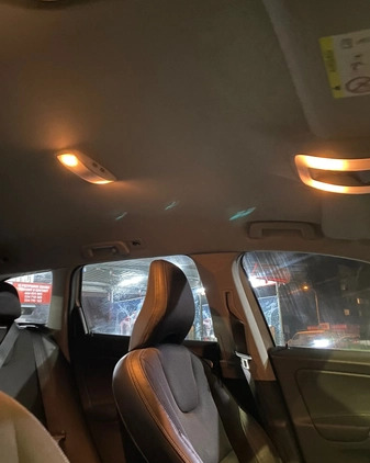 Volvo XC 60 cena 89000 przebieg: 190000, rok produkcji 2016 z Wrocław małe 67